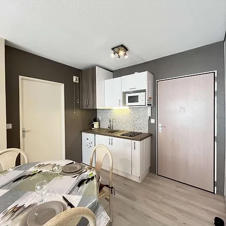 Appt - Lr110-d107 Apartment